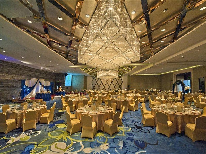 Holiday Inn Shanghai Songjiang By Ihg - Miaoqian Street 레스토랑 사진